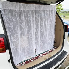 汽車後車箱花朵圖案刺繡蕾絲窗簾 2入+魔鬼氈窗簾綁帶 2入+繩子+收納袋+LED球燈串組, 白色的, 1套