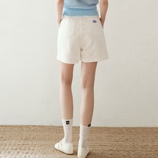 Slow Lolly 女款單排細褶棉質短褲