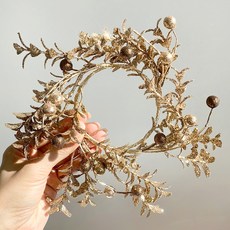 真心設計鮮豔花環, 金子