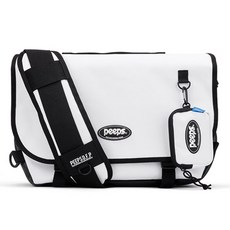 第五以上郵差包, 白色