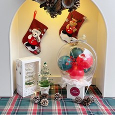 LOVELY FARM LED聖誕魔術氣球 + 壓克力樹套組, 8 聖誕老人來了 + 3綠色混合