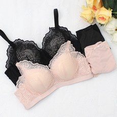 PINK LOOK 墜入愛河無鋼圈蕾絲 2入+內褲 2入組