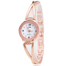 Be Our Guest 雙十字金屬腕錶