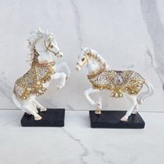 INTODECO 忠誠勇氣象徵白馬裝飾品 一對 7696A5 + 7700A5 套組, 混合色
