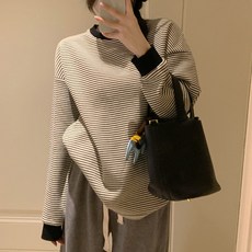 구디프 여성용 스트라이프 라운드 풀오버 맨투맨