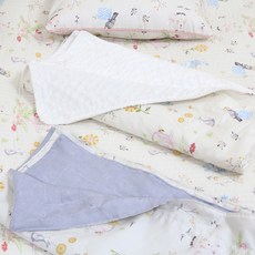 EziBaby 可水洗純棉絎縫午睡墊+人造纖維毯+超細纖維毯+枕頭, 花園款