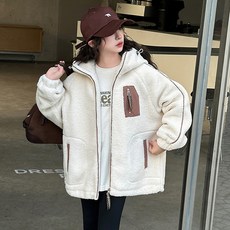 Orenjidamom 女童款棕色線條口袋搖粒絨夾克