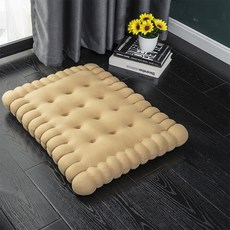 UNICOSY 方形餅乾造型加厚椅墊