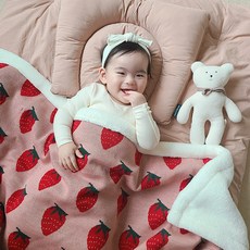 ROTOTO bebe 針織毛毯, 草莓