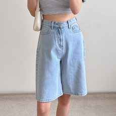 BBAEBBAE 女款淺色水洗丹寧短褲