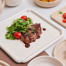 L'assiette Nube 方盤, 1個, 奶油白