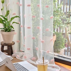 BAZAAR 藍莓蕾絲長窗型穿環窗簾, 毛球粉紅色