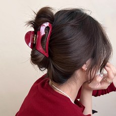 girlpins Juke 鏤空愛心纖維素鯊魚夾 1589