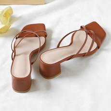 데일리슈 펠라체 슬리퍼힐