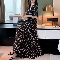 時尚蝴蝶簡約葉子圖案亮點孕婦V領荷葉邊袖長版洋裝