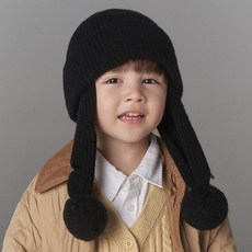 WHITE SANDS 兒童用Arsen麻花長版毛球保暖耳罩毛帽