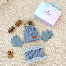Kizus 中性款孩童麻花紋羊毛帽手套圍脖禮盒組