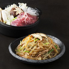 푸드어셈블 추석 밀키트 모둠버섯 소불고기전골 545g + 더알찬 고기잡채 378g 세트, 923g, 1세트