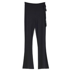 喇叭練習服褲子, 黑色的