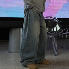 Meosidda 男款側邊抓褶水洗弧形牛仔褲