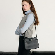 JILL BY JILLSTUART Joy 扣環迷你斜揹包, 黑色, 1個