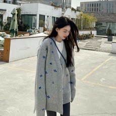 더그랑 임산부 플라워 스웨터