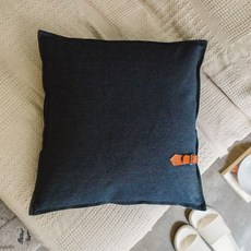 모먼트 레더 데님 쿠션 커버 CV-EF6