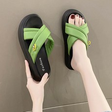 콤마슈 여성용 여름 발편한 가벼운 사무실 통굽 쿠션 슬리퍼 XS3698