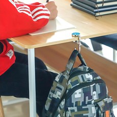 모나코올리브 휴대용 테이블 비즈 가방걸이 후크, 에메랄드, 1개