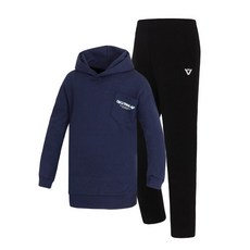 KISPO Junior 設計的 Sancho Eagle 上裝和下裝套裝