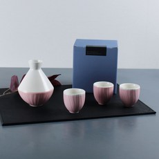 月鹽 半德利實惠可愛4件組, 1套, 酒瓶 + 酒杯 3p