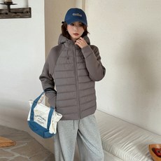 Sunbeun女款Reubrin連帽短羽絨外套