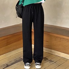 Chic Fox 女性時尚撞色運動鬆緊寬版短褲