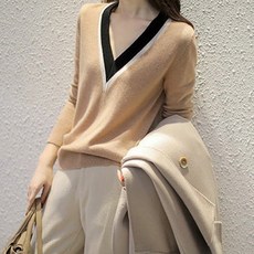 LUNAGIRL 女式穆福爾斯彩色 V 針織衫