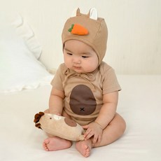 ikii 신생아용 당근말 반소매 바디수트 + 딸랑이 인형 세트