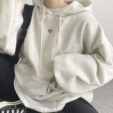 搭配 Huirin 杏仁寬鬆連帽衛衣