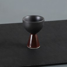 月鹽 韓國製陶瓷迷你附把手長鼓酒杯, 葡萄酒, 1個