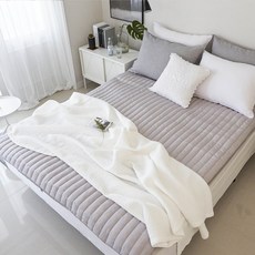 COZY COTTON 舒適雪花印花絎縫床墊套, 灰色的