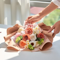 메종드플로레 비누꽃 시들지 않는 사랑스러운 기념일 졸업식 생일 꽃다발 + 쇼핑백, 카밍코랄, 1개