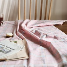 BELLELIFE 粉彩廚房餐桌布, 嫩粉紅格紋, 2人(130 x 130 cm)