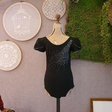 女童款黑色閃亮短袖緊身衣