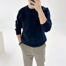Adore Classic 男士基本款柔軟圓領針織衫