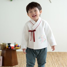 Iseolhanbok 20009 白色銀鳥韓服套裝