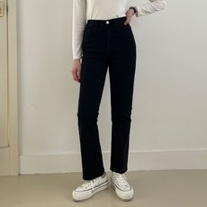 Planday 女款隱藏式鬆緊帶微喇叭深黑牛仔褲