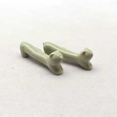 月鹽陶瓷狗狗筷架, 淺綠色, 2個
