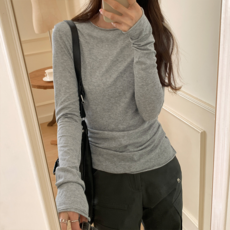 PEONIST 女款船領修身版長袖T恤