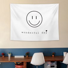 MA 블랙앤화이트 드로잉 태피스트리, 빅스마일