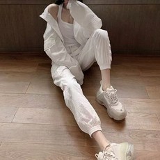 ViVEMO Blanc 短版防風外套 + 束口褲套裝 11009