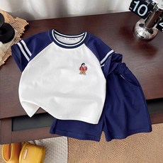 JOYMULTI MK 兒童線條拉克蘭刺繡短袖 + 短褲套裝