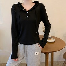 Goodif 柔美鈕扣點綴修身連帽T恤